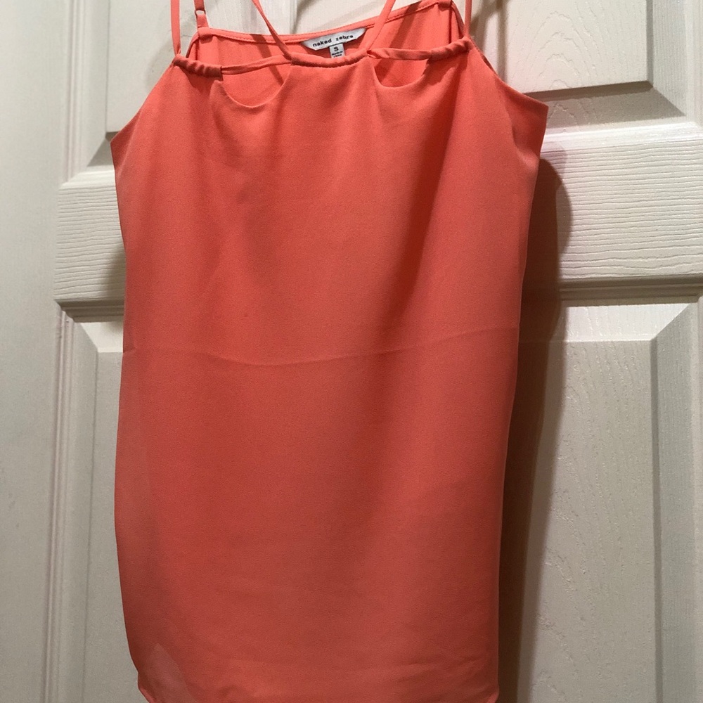 Cute orange top